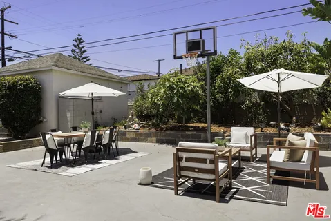 $1,695,000 | 8137 Regis Way, Los Angeles, CA 90045