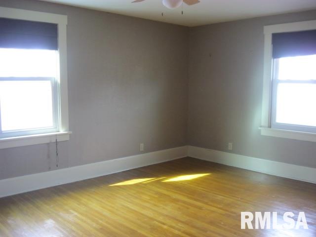 2815 Pershing Boulevard Clinton, IA 52732 - Photo 11 of 16 Gallery Image 11