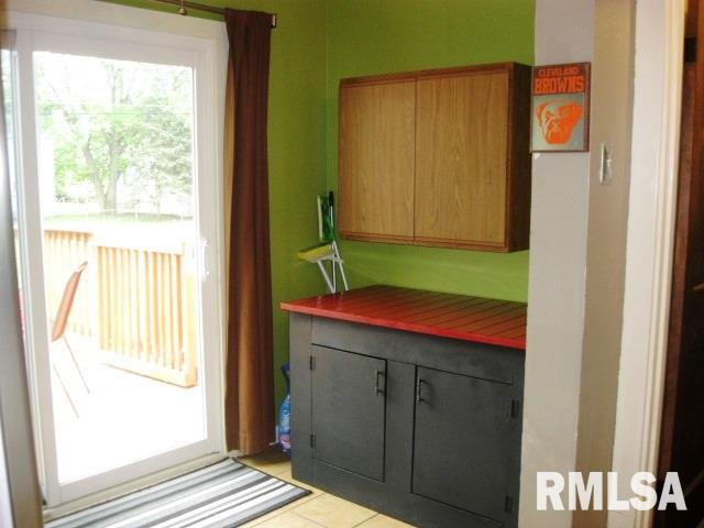 2815 Pershing Boulevard Clinton, IA 52732 - Photo 9 of 16 Gallery Image 9