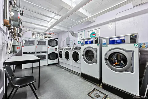 $179,000 | 325 East 201st Street, Unit 5F | Bedford Park