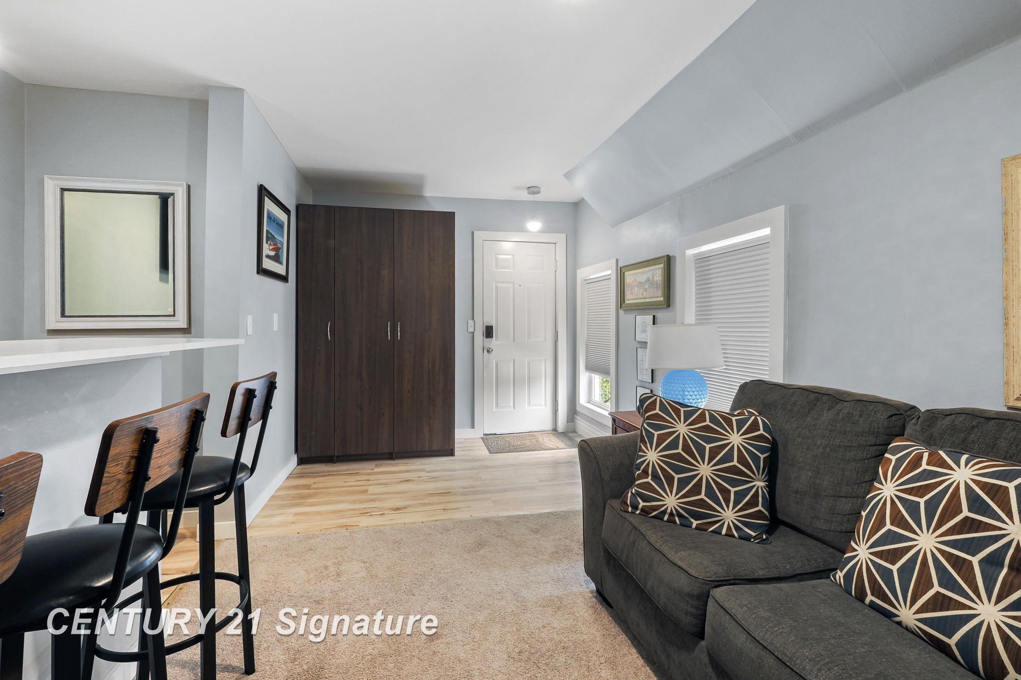 607 West Front Street Traverse City, MI 49684 - Photo 32 of 43