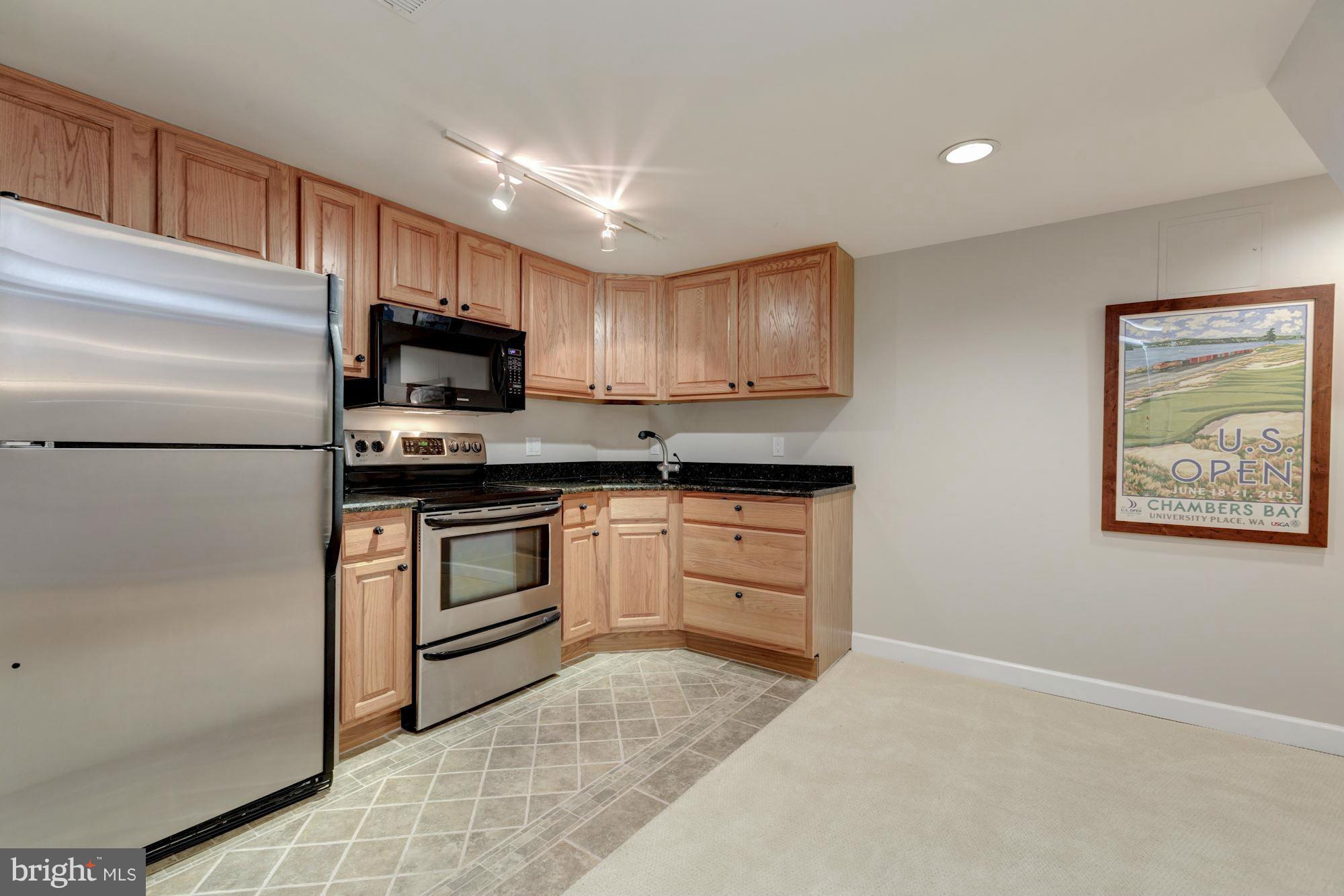 1654 Birch Road McLean, VA 22101 - Photo 26 of 30 Lower Level Full Kitchenette