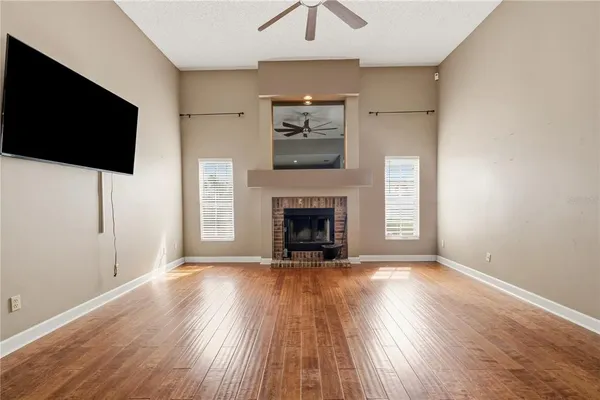 $2,950 | 3632 Cold Creek Drive, Valrico, FL 33596