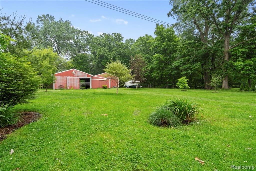 25757 Bell Road New Boston, MI 48164 - Photo 34 of 43