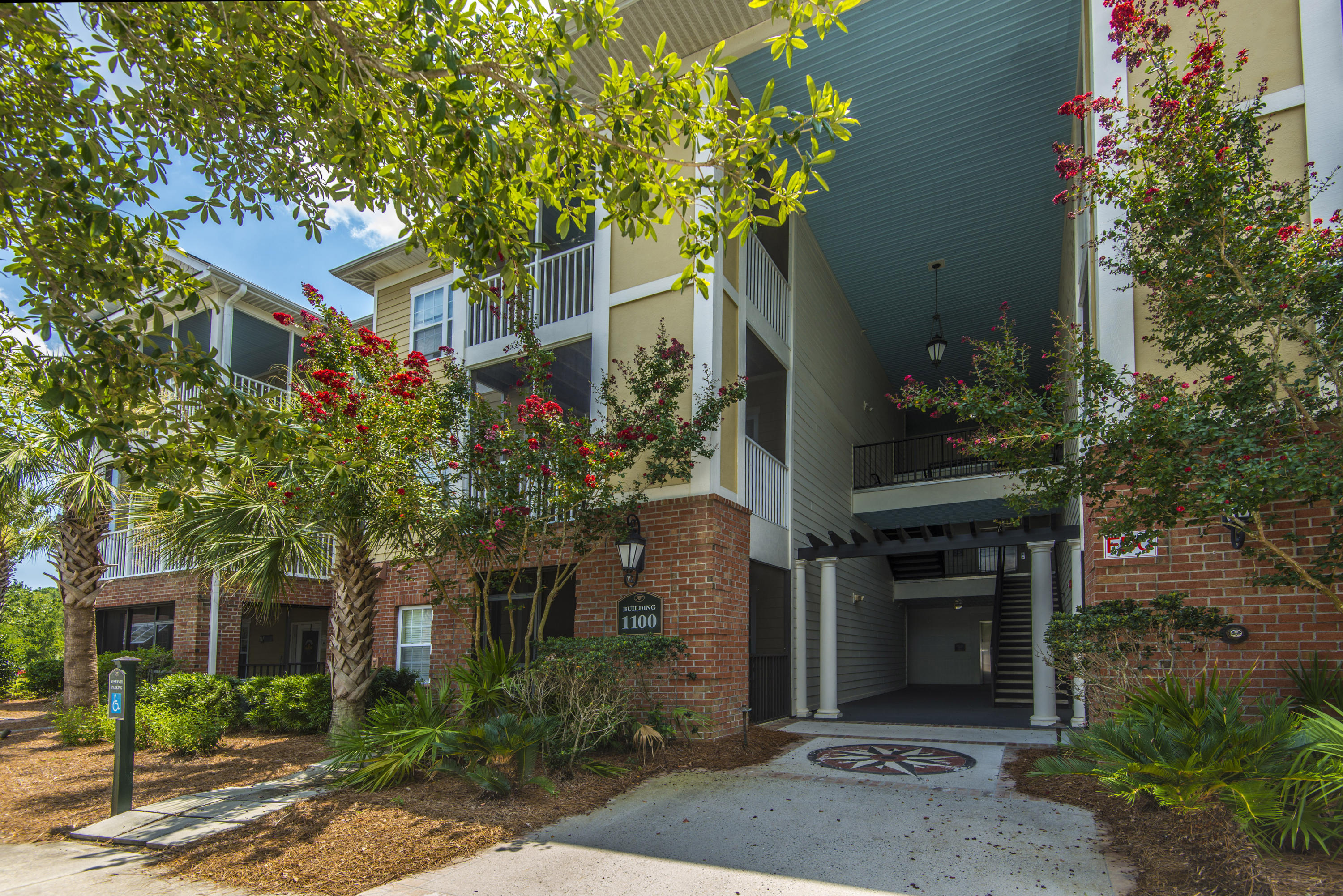1115 Basildon Road Mount Pleasant, SC 29466 - Photo 1 of 25 _DSC8158