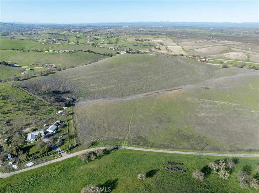 0 Hermosa Templeton, CA 93465 - Photo 11 of 12 a view of an ocean and a yard