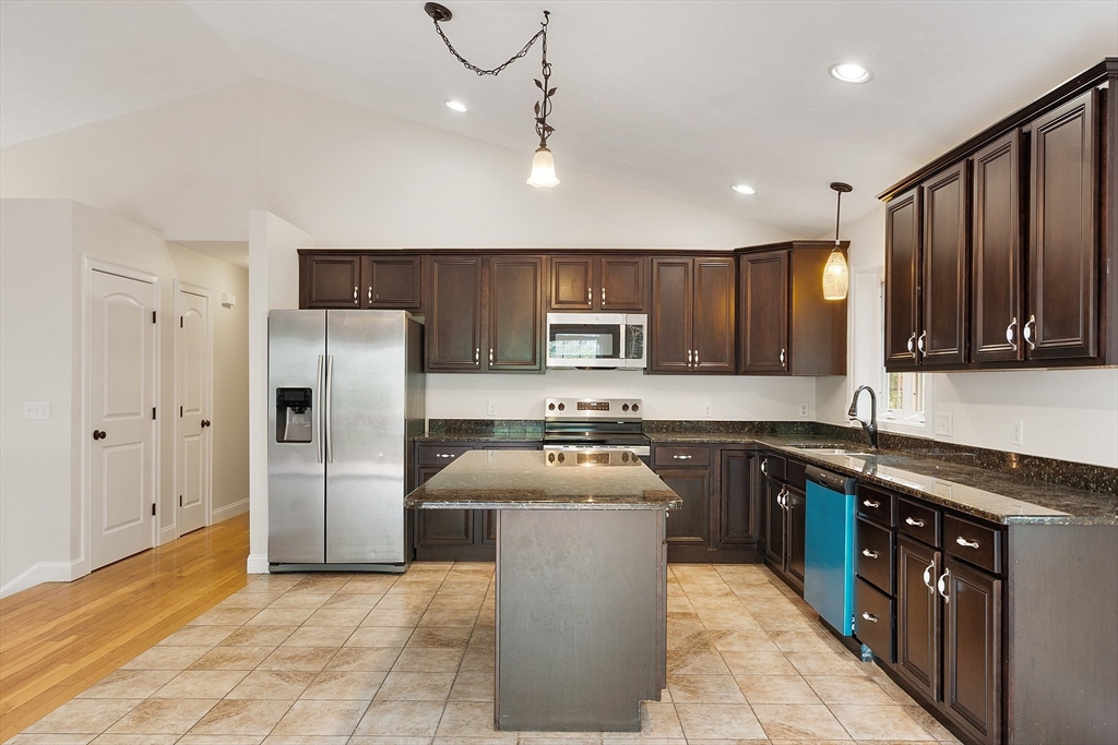 16 Cadorna Road Worcester, MA 01605 - Photo 19 of 42