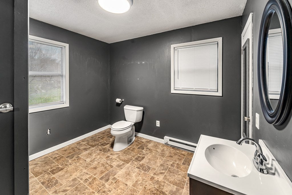 7463 Bobwhite Road Meadowview, VA 24361 - Photo 11 of 43 Gallery Image 11