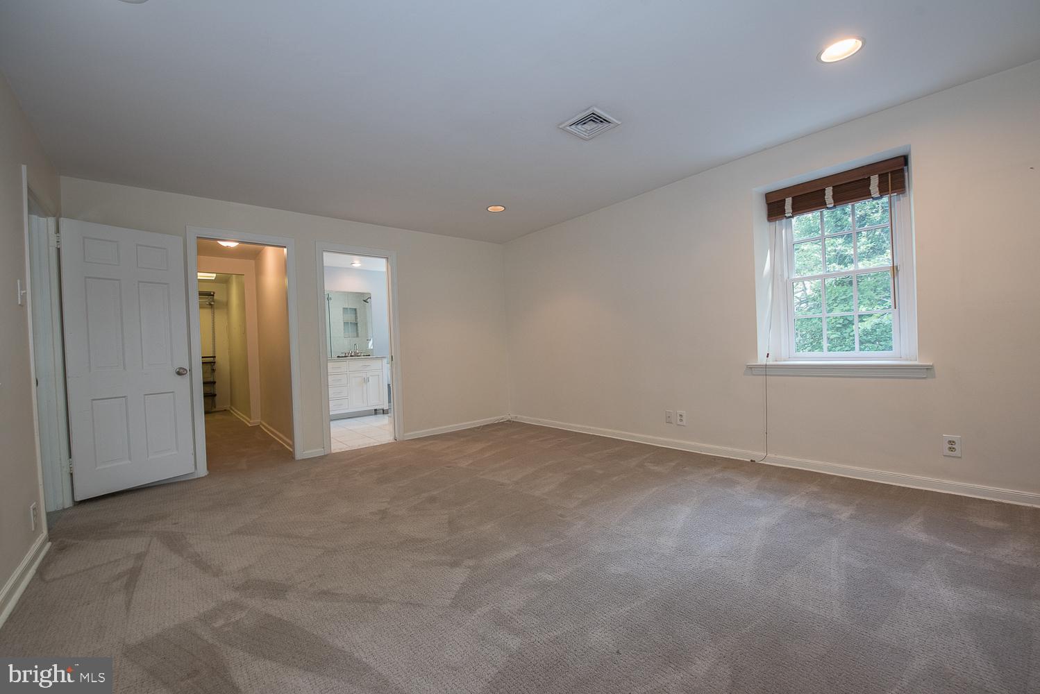 7015 Greenhill Road Philadelphia, PA 19151 - Photo 12 of 27 Gallery Image 12