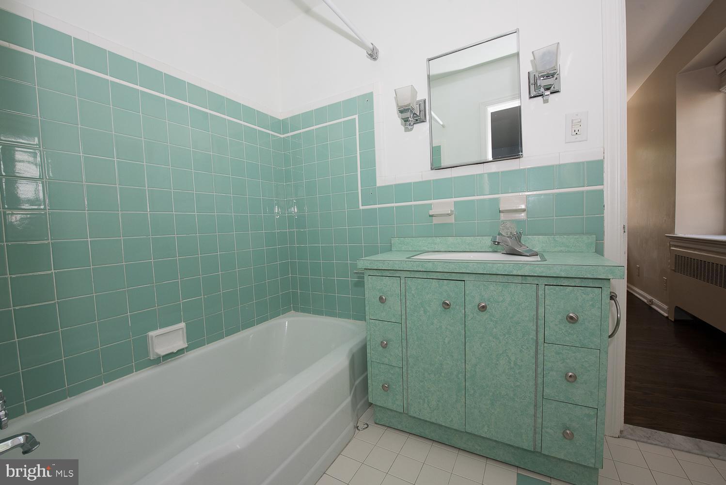 7015 Greenhill Road Philadelphia, PA 19151 - Photo 18 of 27 Gallery Image 18