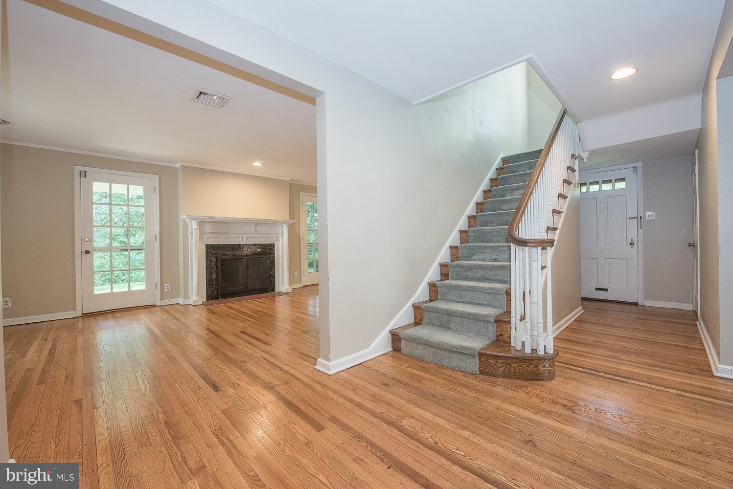7015 Greenhill Road Philadelphia, PA 19151 - Photo 3 of 27 Gallery Image 3