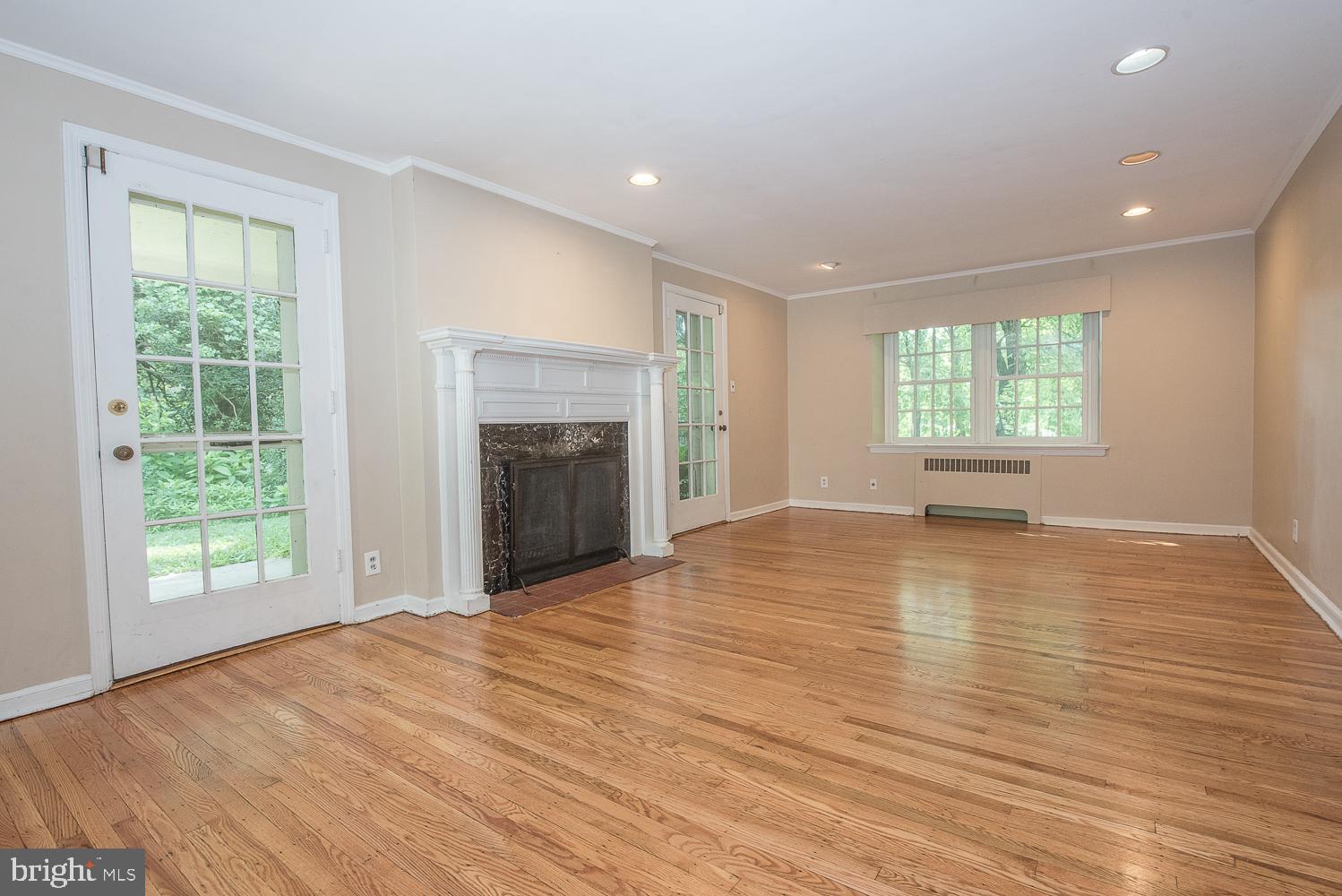 7015 Greenhill Road Philadelphia, PA 19151 - Photo 4 of 27 Gallery Image 4