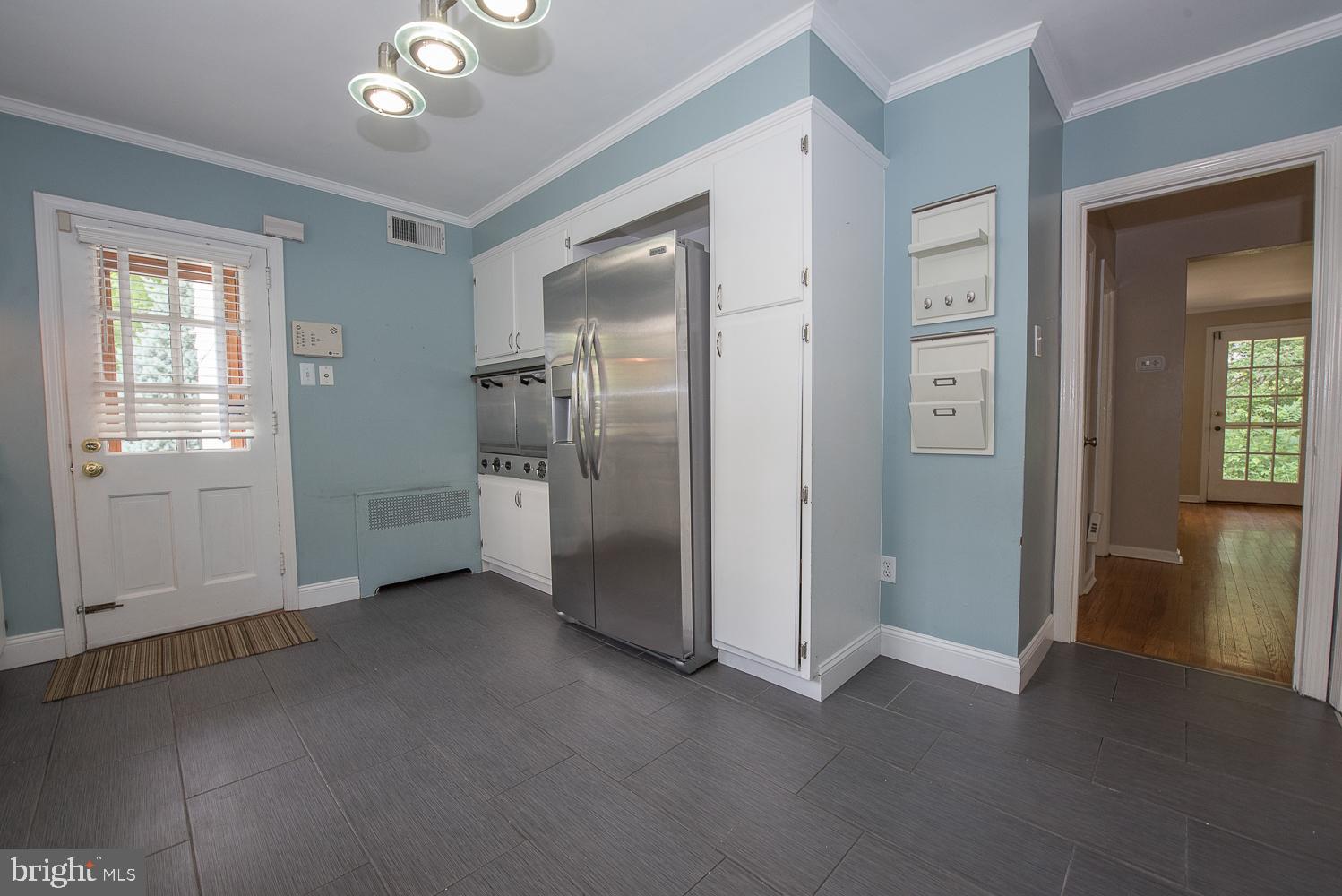 7015 Greenhill Road Philadelphia, PA 19151 - Photo 8 of 27 Gallery Image 8