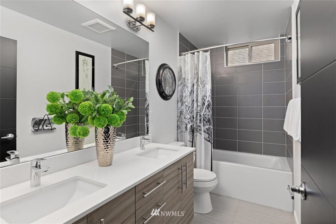 4848 Delridge Way Southwest, Unit B Seattle, WA 98106 - Photo 16 of 25 Gallery Image 16
