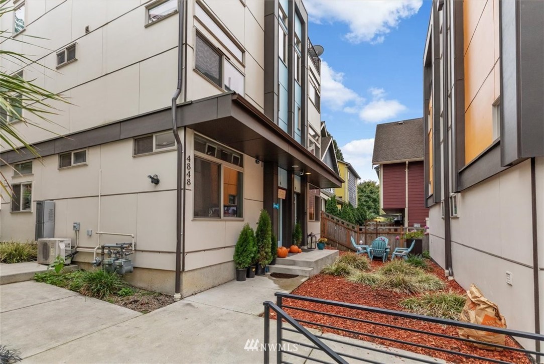 4848 Delridge Way Southwest, Unit B Seattle, WA 98106 - Photo 24 of 25 Gallery Image 24