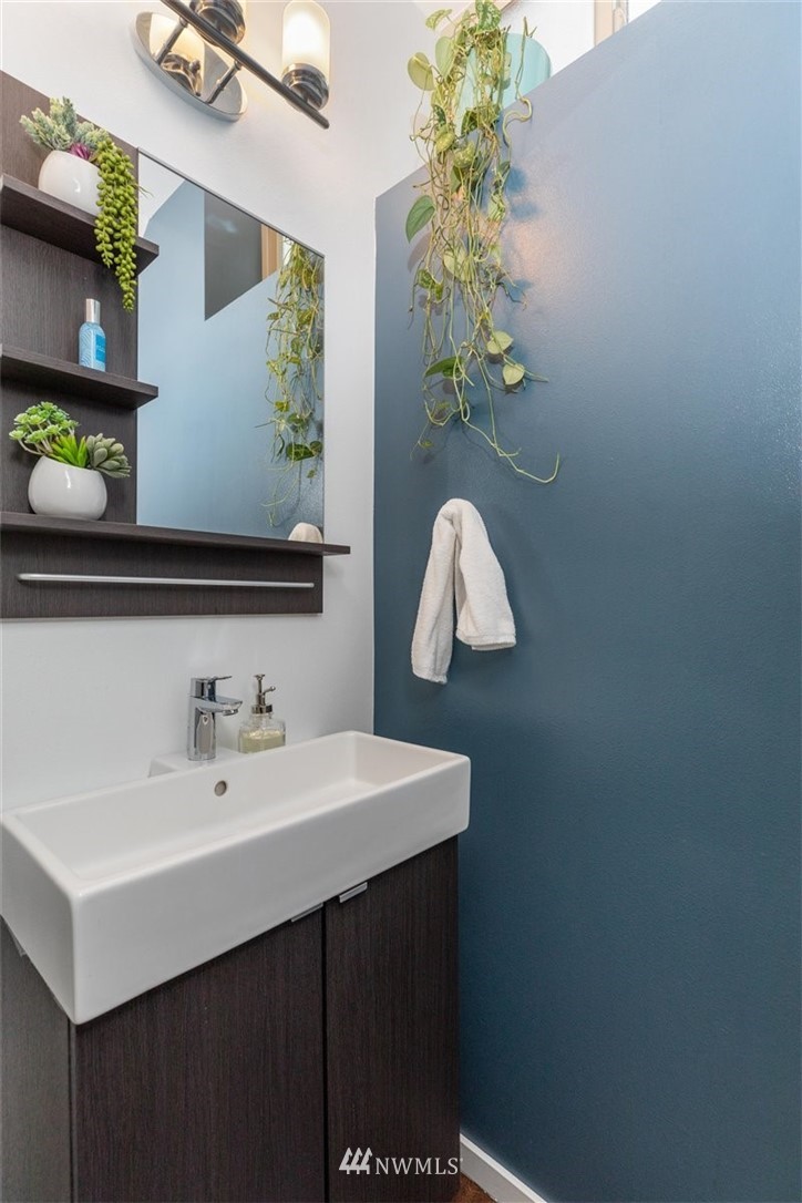 4848 Delridge Way Southwest, Unit B Seattle, WA 98106 - Photo 7 of 25 Gallery Image 7