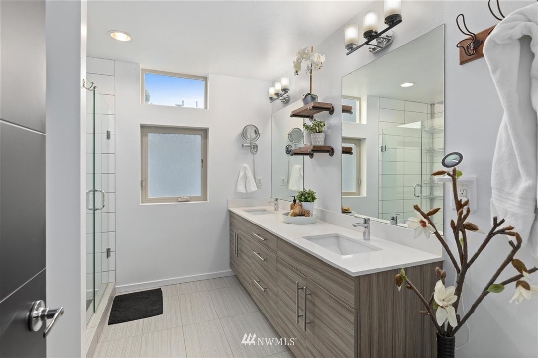 4848 Delridge Way Southwest, Unit B Seattle, WA 98106 - Photo 10 of 25 Gallery Image 10