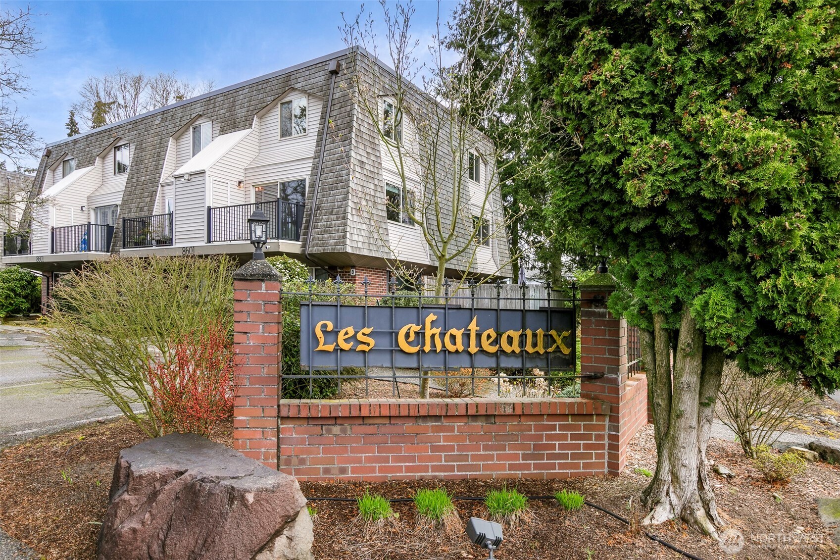 8601 244th Street Southwest, Unit 1F Edmonds, WA 98026 - Photo 1 of 19 Gallery Image 1