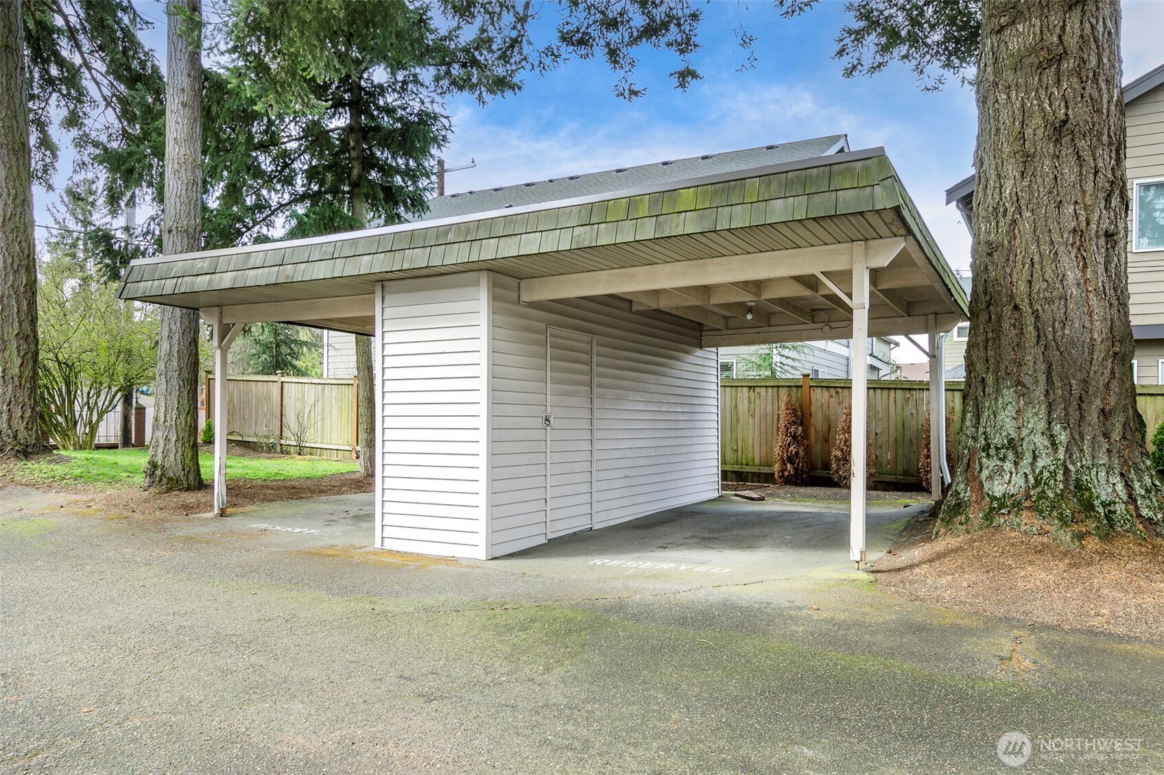 8601 244th Street Southwest, Unit 1F Edmonds, WA 98026 - Photo 18 of 19 Gallery Image 18