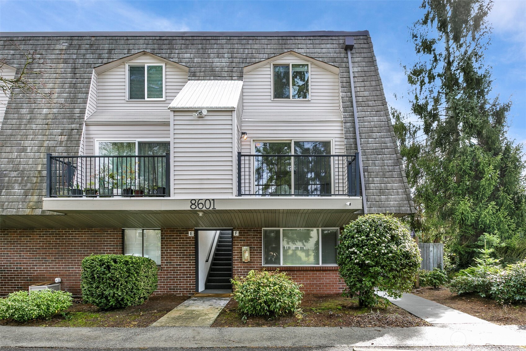 8601 244th Street Southwest, Unit 1F Edmonds, WA 98026 - Photo 2 of 19 Gallery Image 2