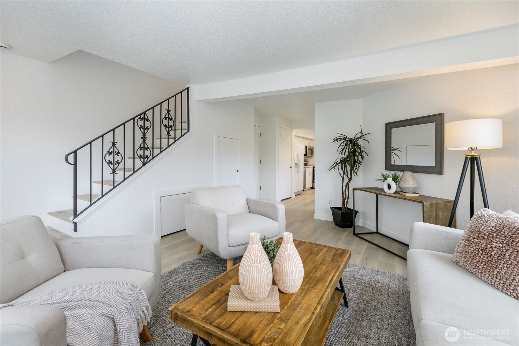 8601 244th Street Southwest, Unit 1F Edmonds, WA 98026 - Photo 4 of 19 Gallery Image 4