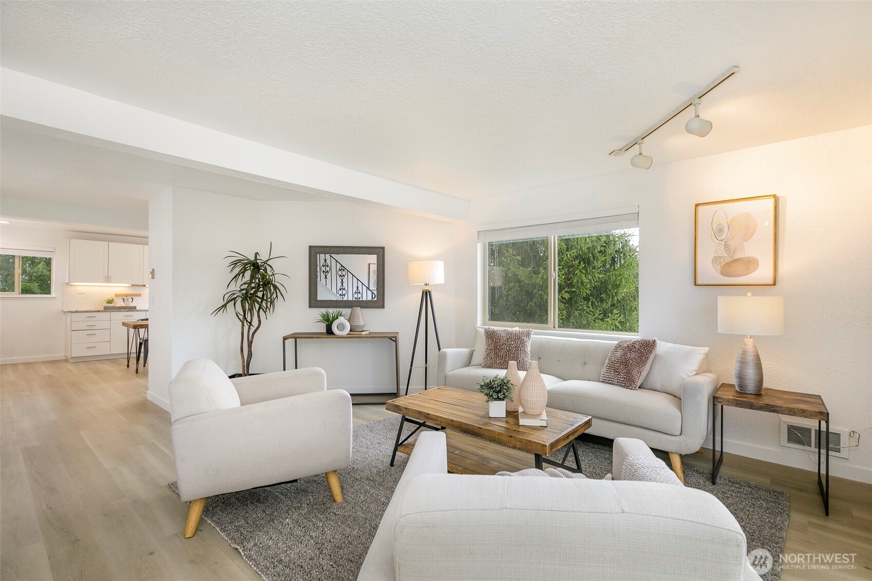 8601 244th Street Southwest, Unit 1F Edmonds, WA 98026 - Photo 6 of 19 Gallery Image 6