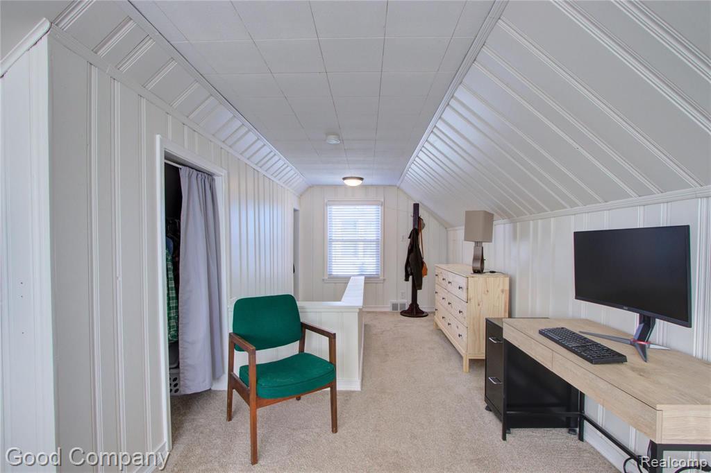 3911 Durham Road Royal Oak, MI 48073 - Photo 19 of 37