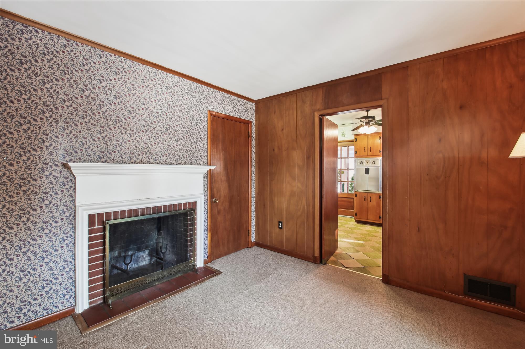 307 Ludlow Road Annapolis, MD 21401 - Photo 22 of 53 Den/Office/4th Bedroom with Fireplace & Carpeting