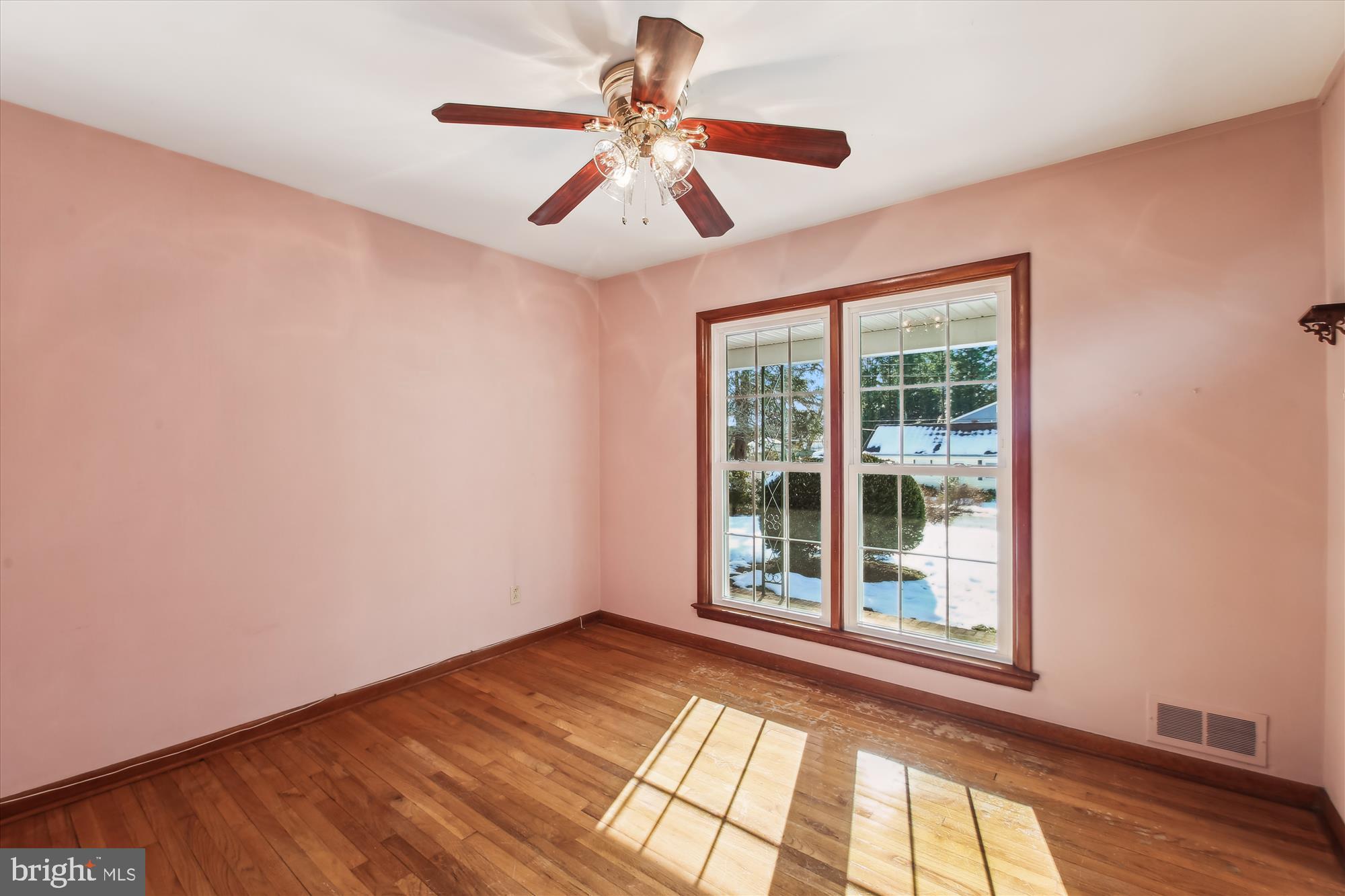 307 Ludlow Road Annapolis, MD 21401 - Photo 31 of 53 3rd Bedroom with Wood Flooring & Ceiling Fan Light