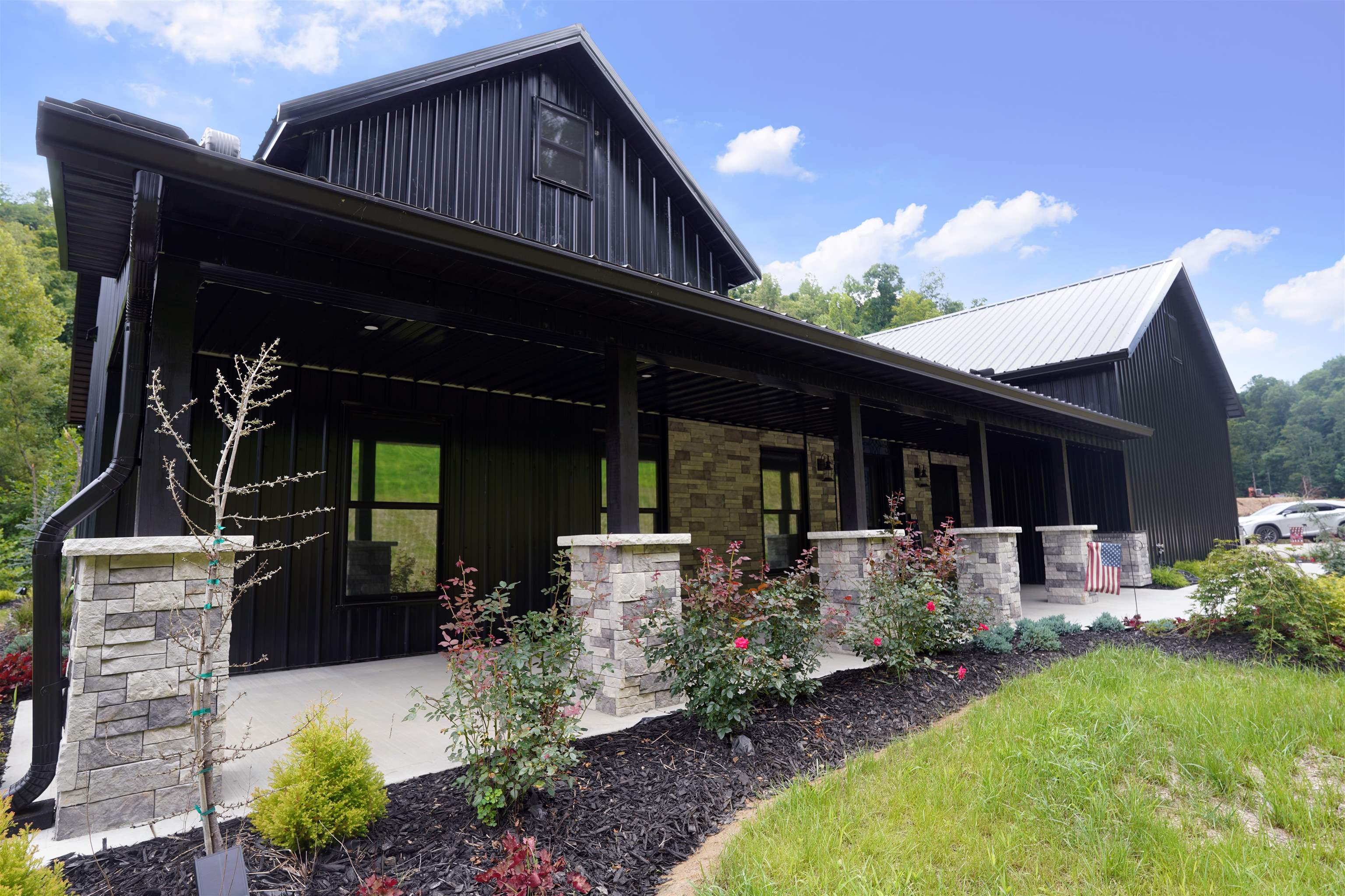 487 Private Road Ironton, OH 45638 - Photo 2 of 31 Gallery Image 2