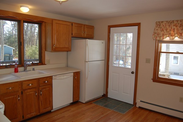 25 Short Street Franklin, MA 02038 - Photo 3 of 22