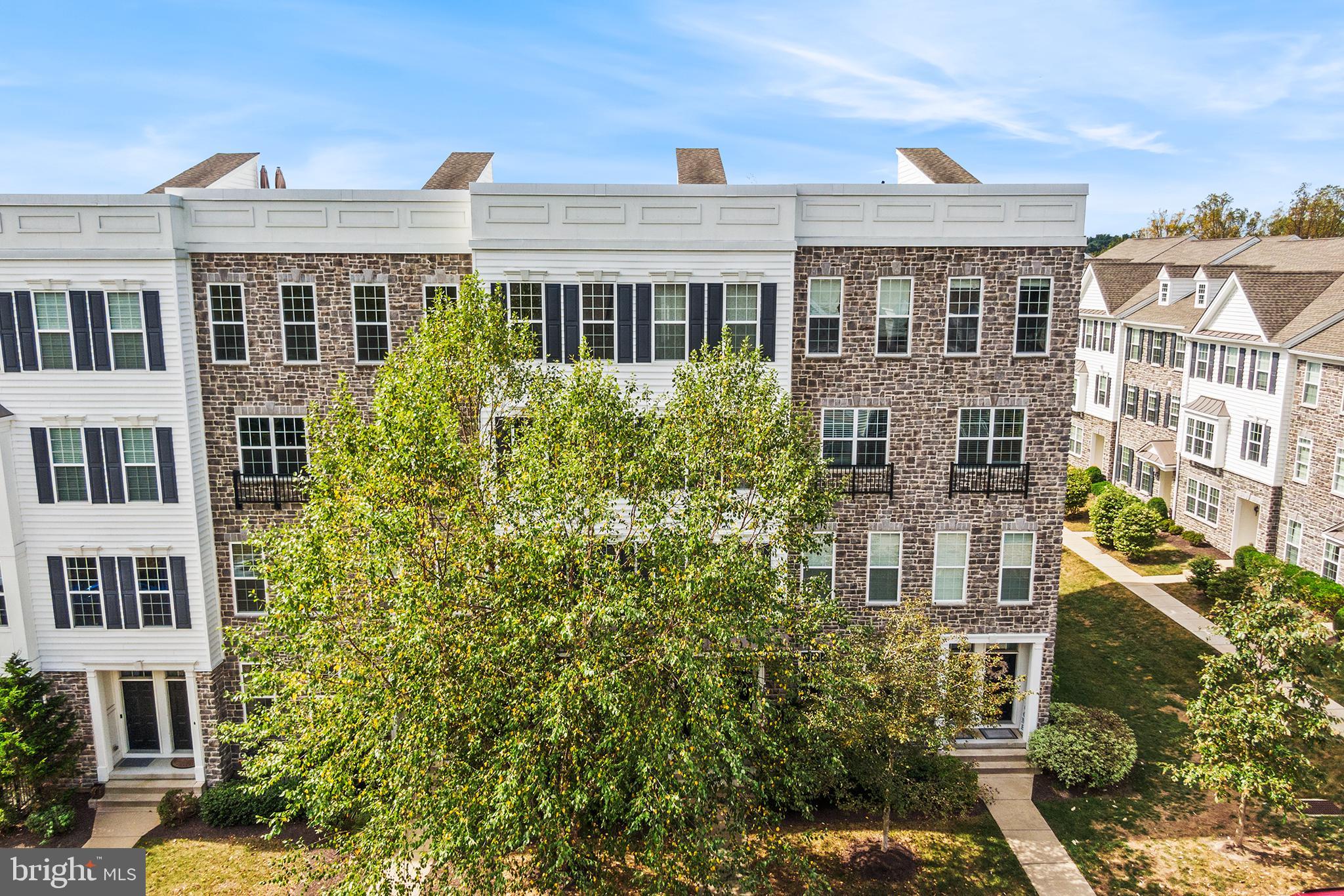 108-B Jay Aly Springfield, PA 19063 - Photo 2 of 42