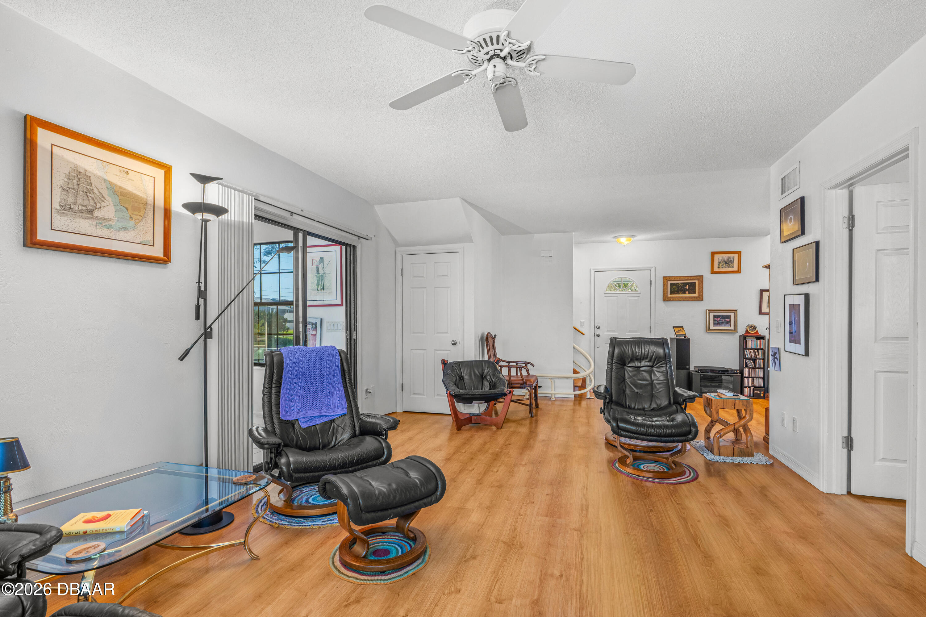 1818 S Riverside Dr-15
