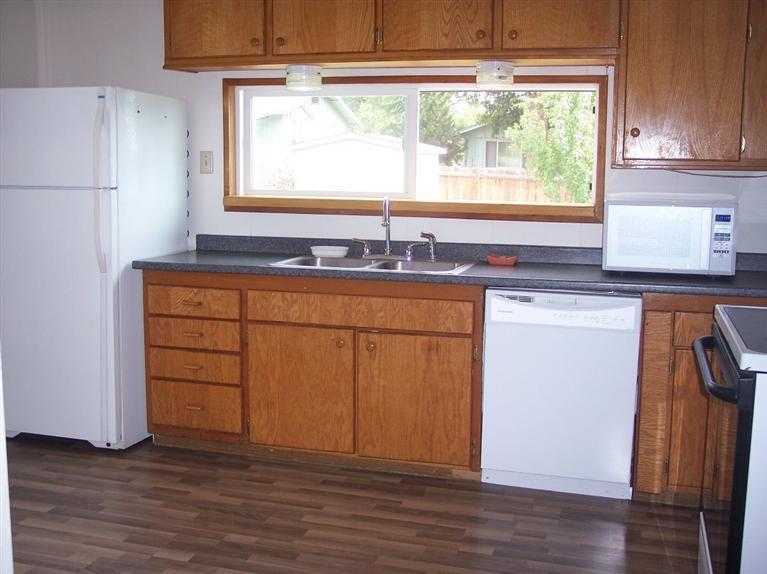 433 Hopkins Road Central Point, OR 97502 - Photo 5 of 17 Additional Photo