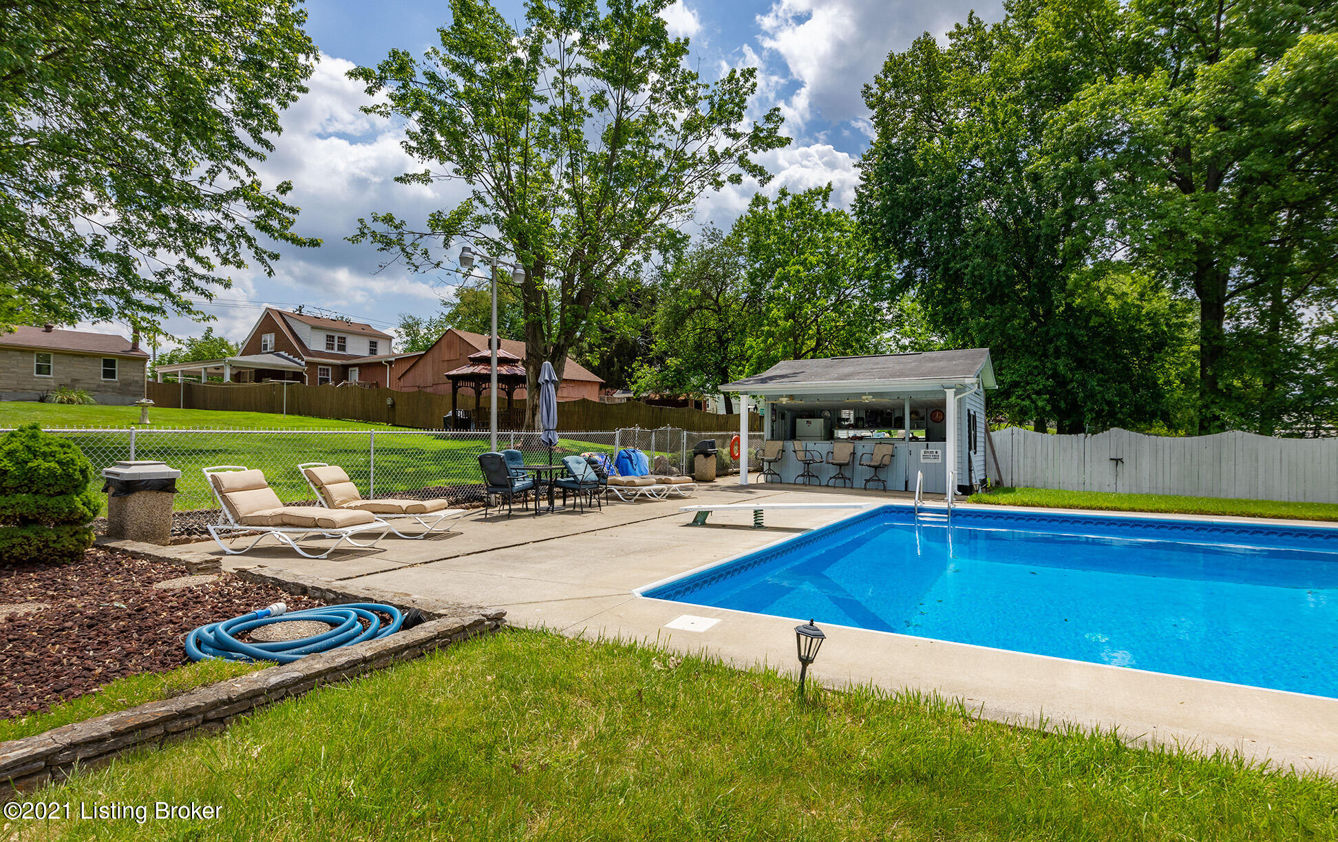 4134 Dover Road Louisville, KY 40216 - Photo 81 of 98 4134-Dover-Rd-05132021-083