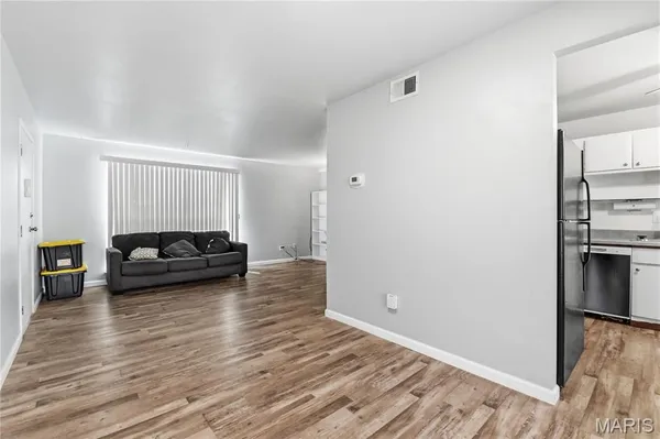 $95,000 | 4229 Carrollton Drive, Unit C, Bridgeton, MO 63044