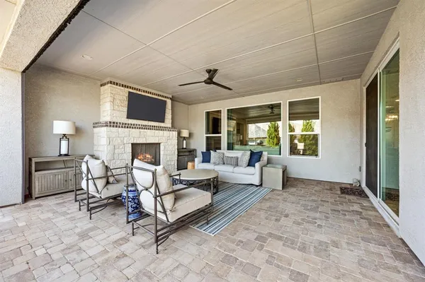 $1,100,000 | 12513 Grosbeak Drive, Denton, TX 76207