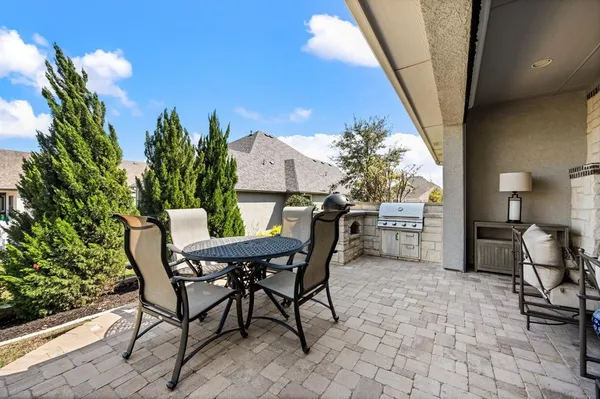 $1,100,000 | 12513 Grosbeak Drive, Denton, TX 76207