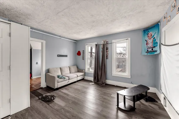 $285,000 | 415 Graham Street Southwest, Grand Rapids, MI 49503