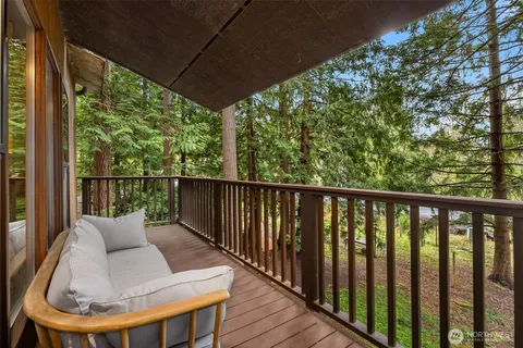 $998,000 | 8240 Northeast Baker Hill Road, Bainbridge Island, WA 98110