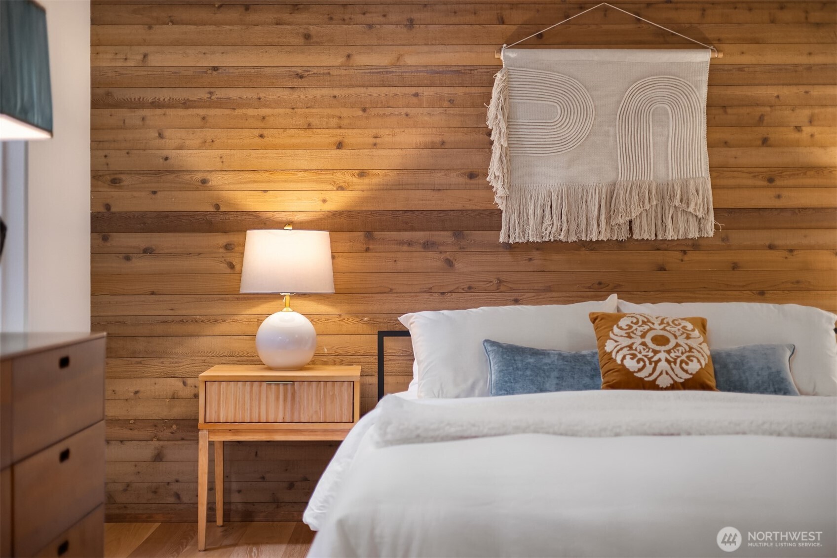 8240 Northeast Baker Hill Road Bainbridge Island, WA 98110 - Photo 24 of 39