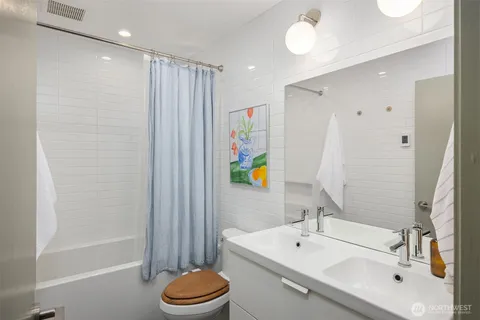 $998,000 | 8240 Northeast Baker Hill Road, Bainbridge Island, WA 98110