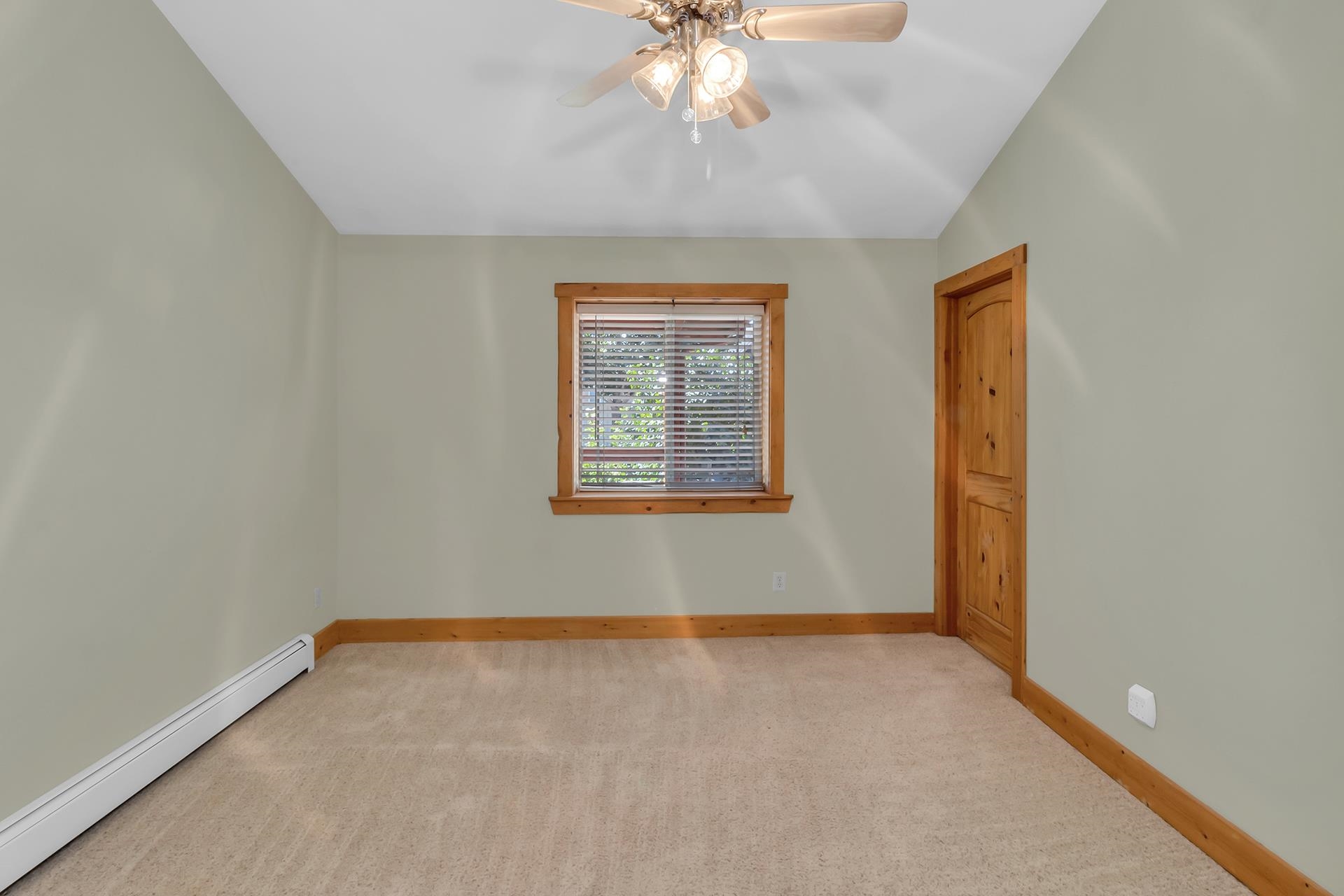 967 18 Road Fruita, CO 81521 - Photo 26 of 39 an empty room with a window