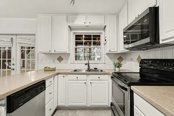$215,000 | 1101 Collier Road Northwest, Unit N4, Atlanta, GA 30318