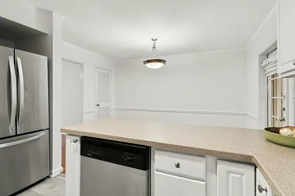 $215,000 | 1101 Collier Road Northwest, Unit N4, Atlanta, GA 30318
