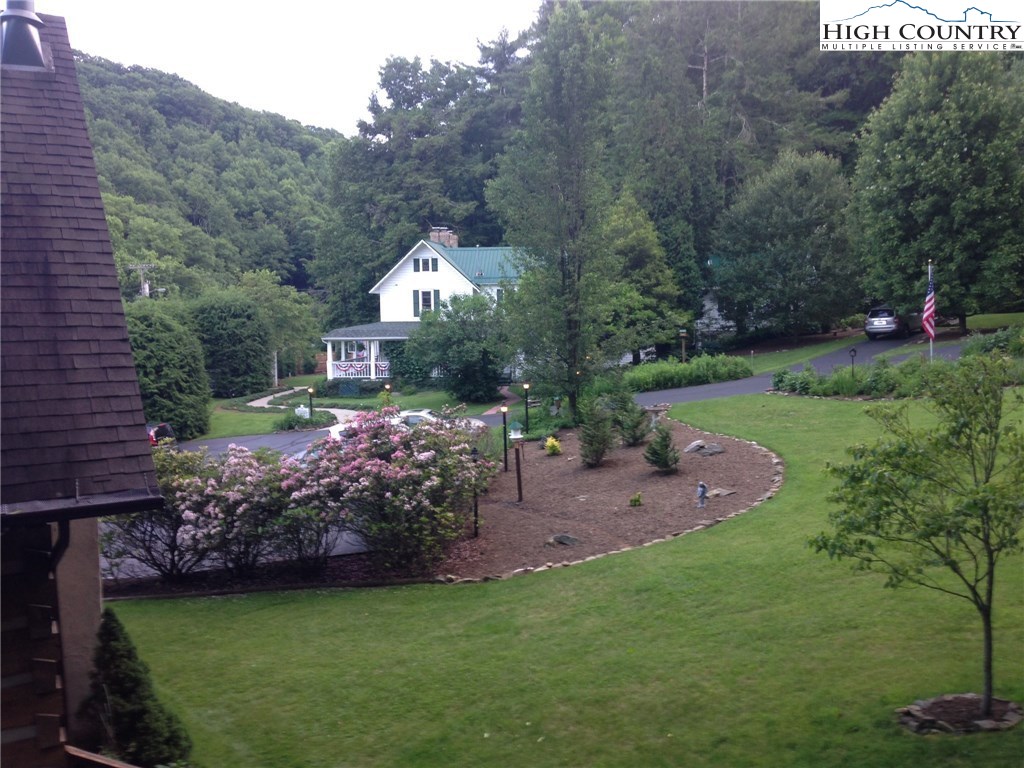 404 Old Bristol Road Boone, NC 28607 - Photo 2 of 9 Gallery Image 2