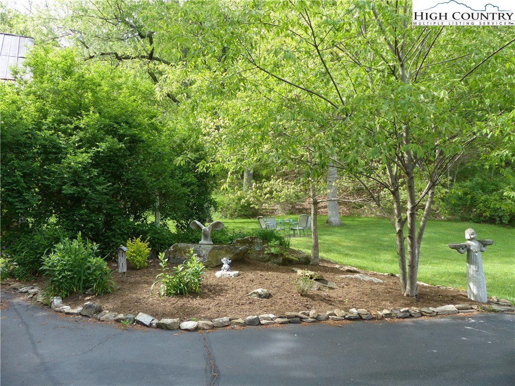 404 Old Bristol Road Boone, NC 28607 - Photo 6 of 9 Gallery Image 6