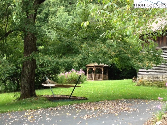 404 Old Bristol Road Boone, NC 28607 - Photo 7 of 9 Gallery Image 7