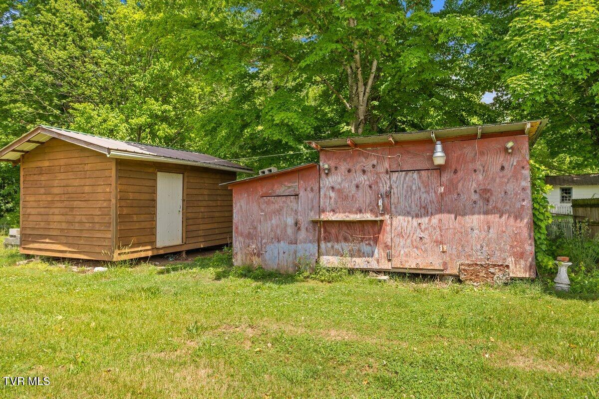 115 Alexander Street Hampton, TN 37658 - Photo 19 of 20 128A3352
