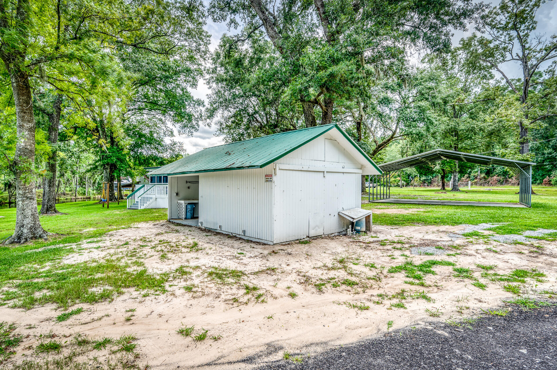 538 Castlebury Road Walterboro, SC 29488 - Photo 12 of 42 538Castlebury-30